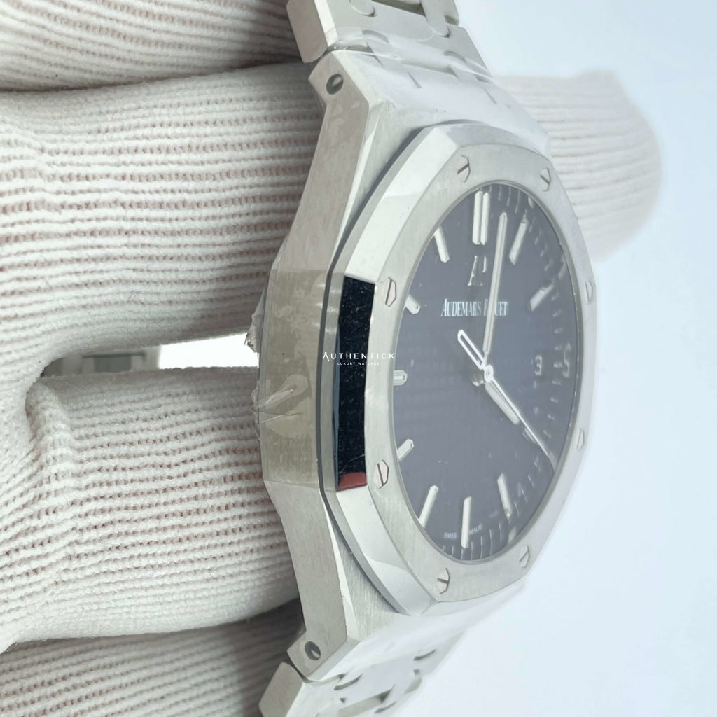 AUDEMARS PIGUET ROYAL OAK AUTOMATIC 41MM BLUE DIAL 15500ST