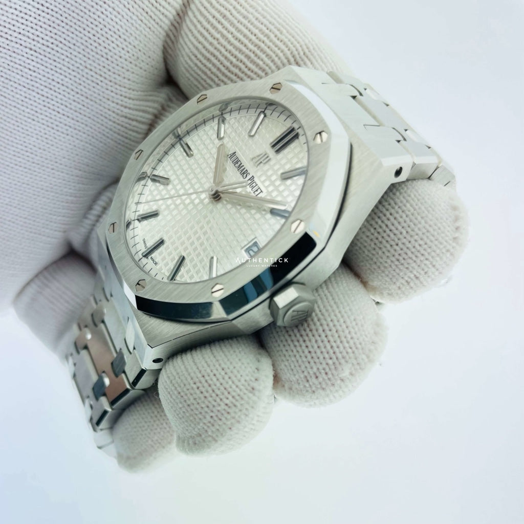 Audemars Piguet Royal Oak Automatic 41mm White Dial 15500ST.OO.1220ST.04