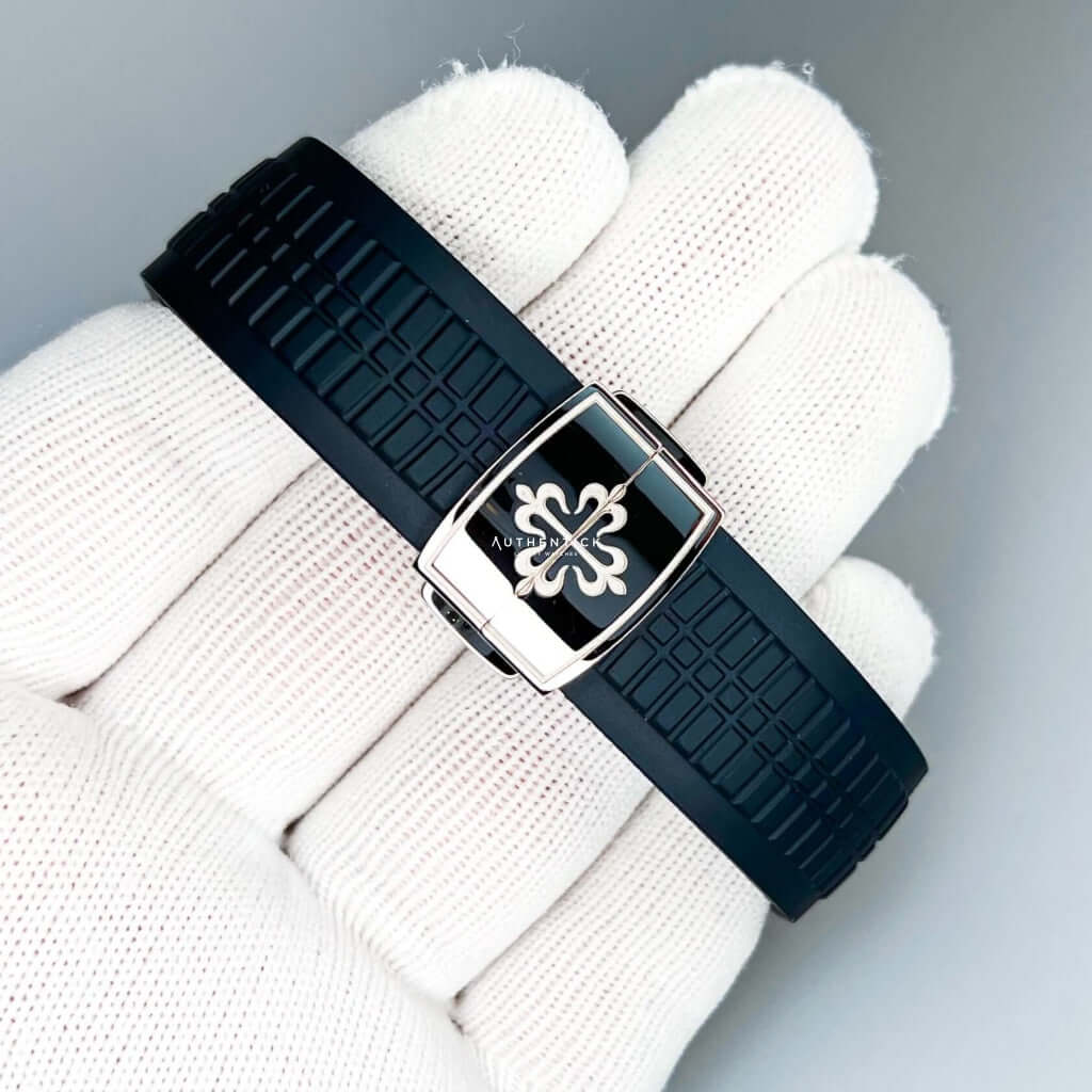 Patek Philippe Aquanaut Flyback Chronograph White Gold Blue Dial 5968G-001