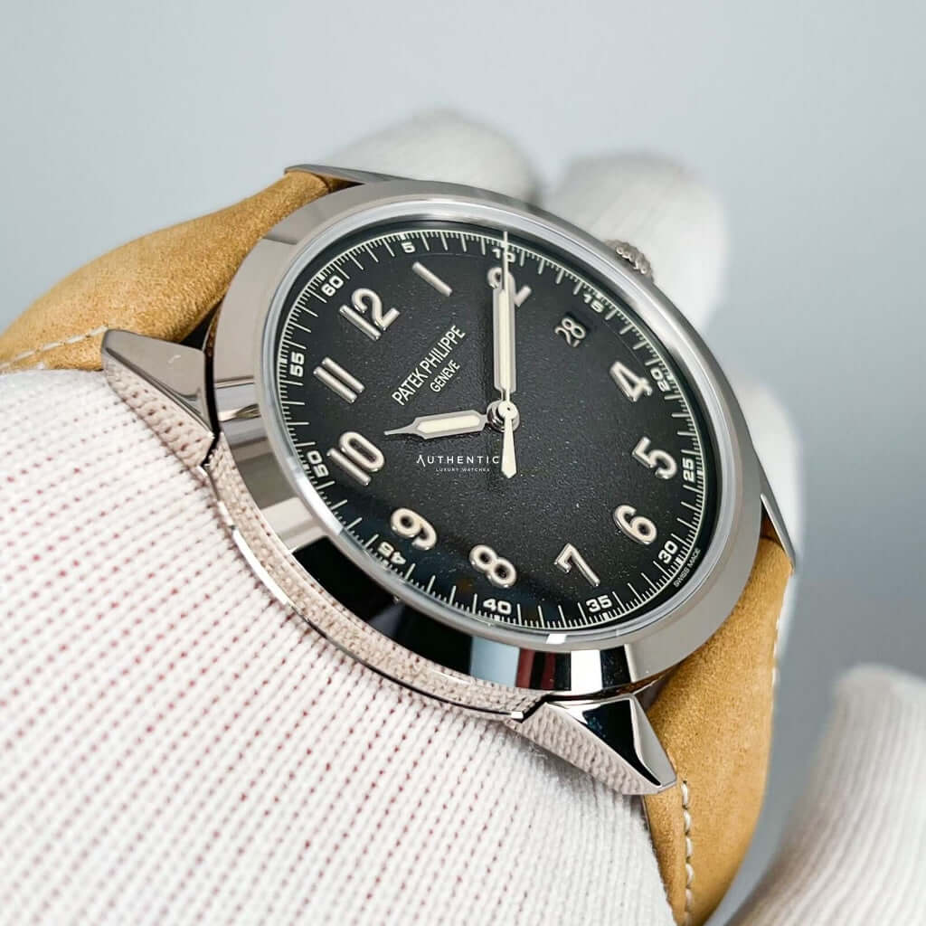 Patek Philippe Calatrava White Gold Textured Charcoal Dial 5226G-001