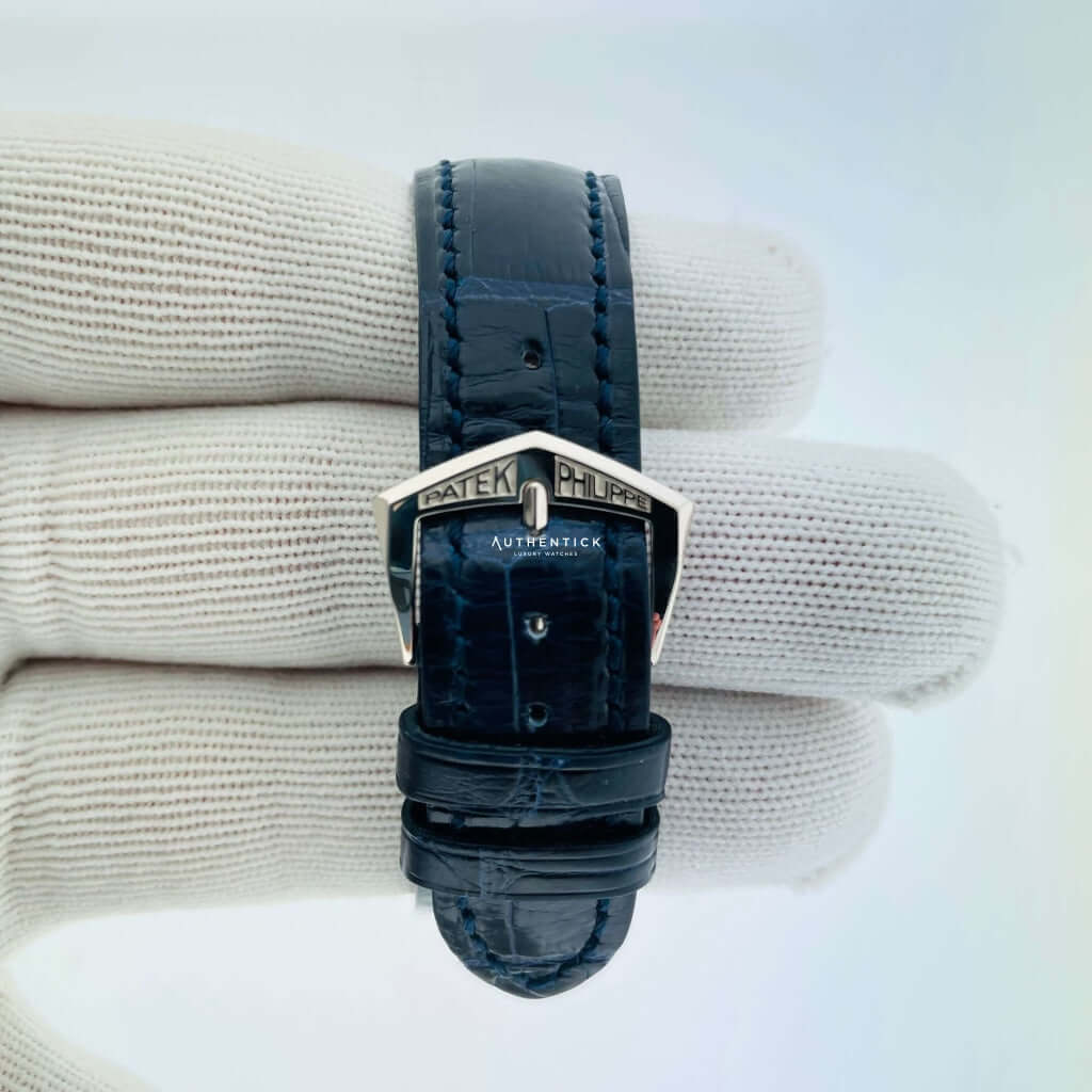 PATEK PHILIPPE COMPLICATIONS ANNUAL CALENDAR REGULATOR 5235G-001