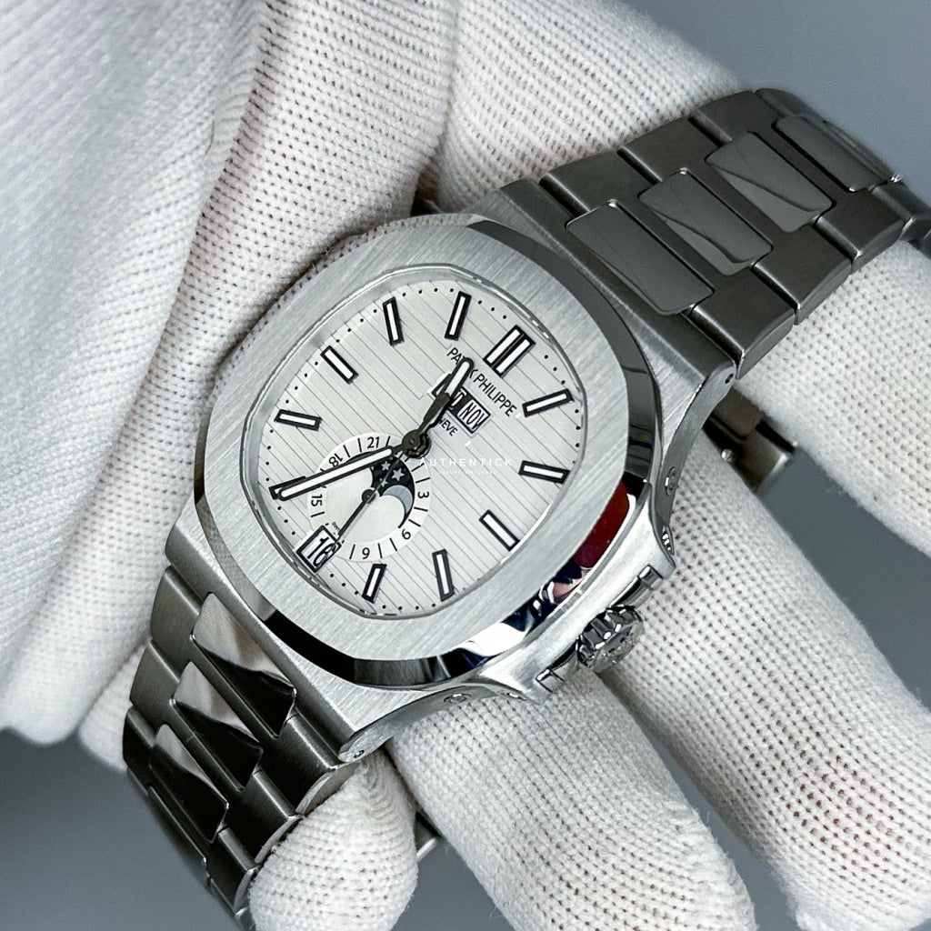 Patek Philippe Nautilus Annual Calendar Stainless Steel White Dial 5726/1A-010
