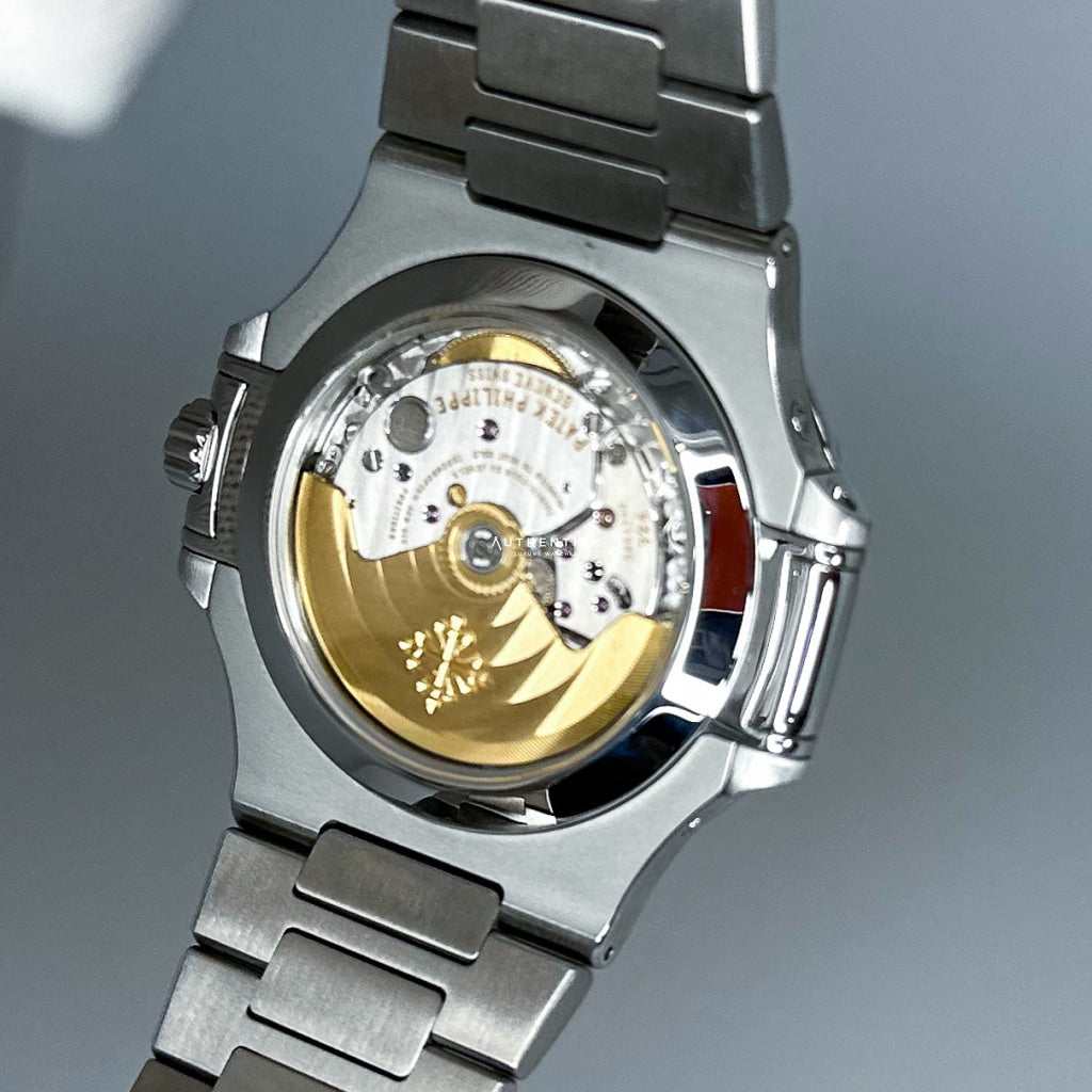 Patek Philippe Nautilus Annual Calendar Stainless Steel White Dial 5726/1A-010