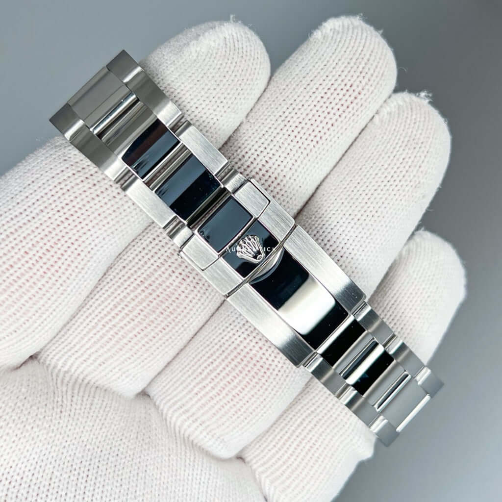 Rolex Cosmograph Daytona Stainless Steel Black Dial 116520