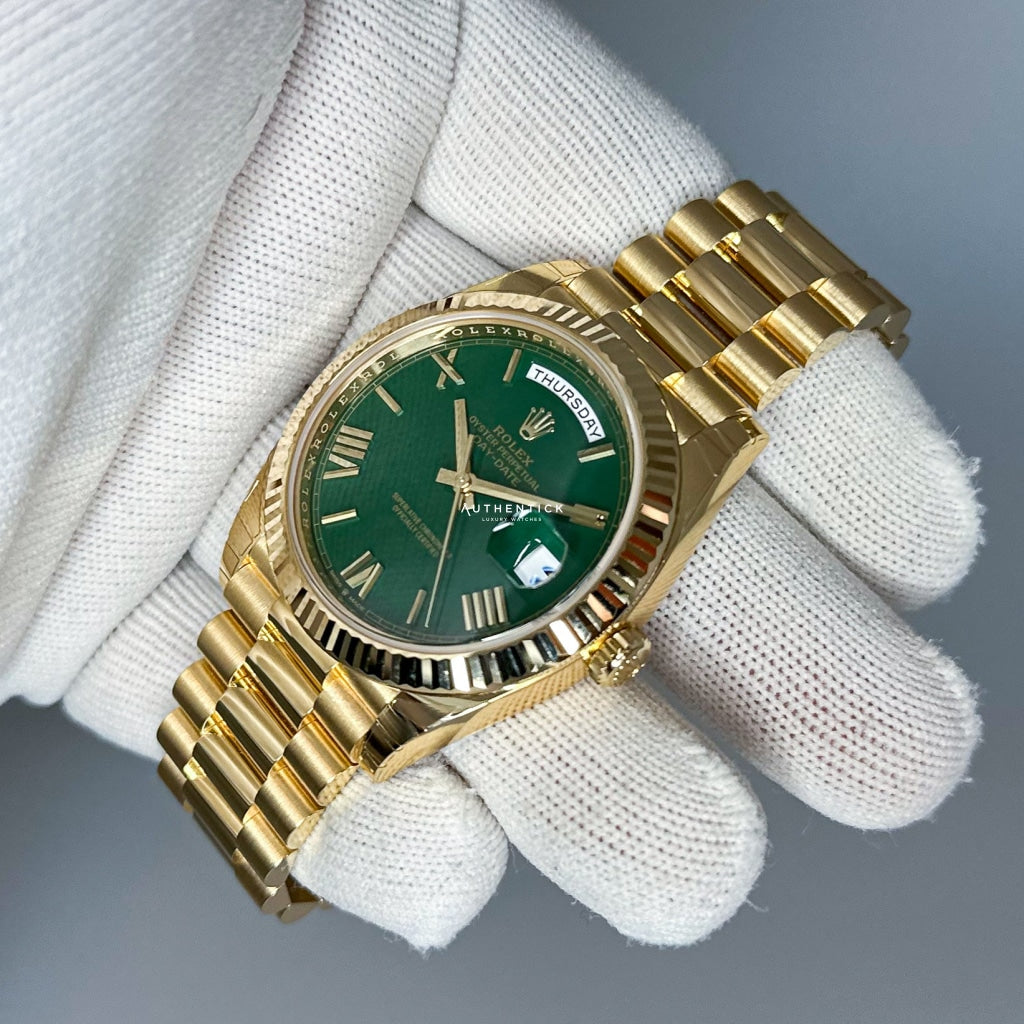Rolex Day-Date 40 Yellow Gold Green Roman Dial 228238