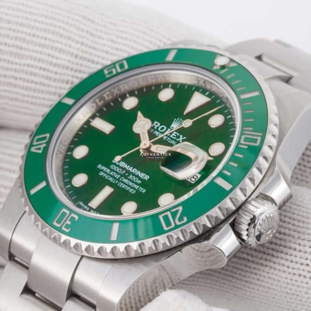 Rolex Submariner "Date" 40mm Stainless Steel Hulk Green Dial 116610LV