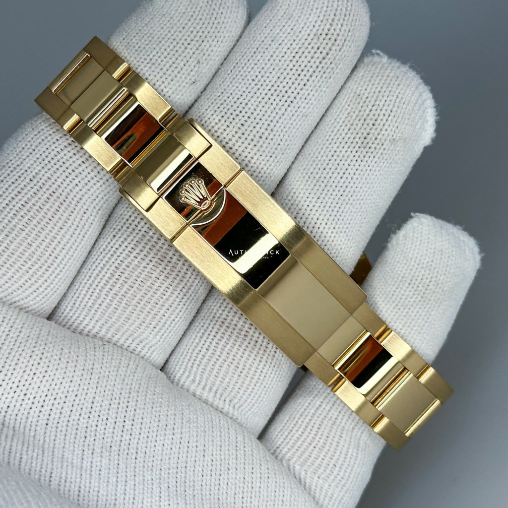 Rolex Submariner "Date" 40mm Yellow Gold Black Dial 116618LN